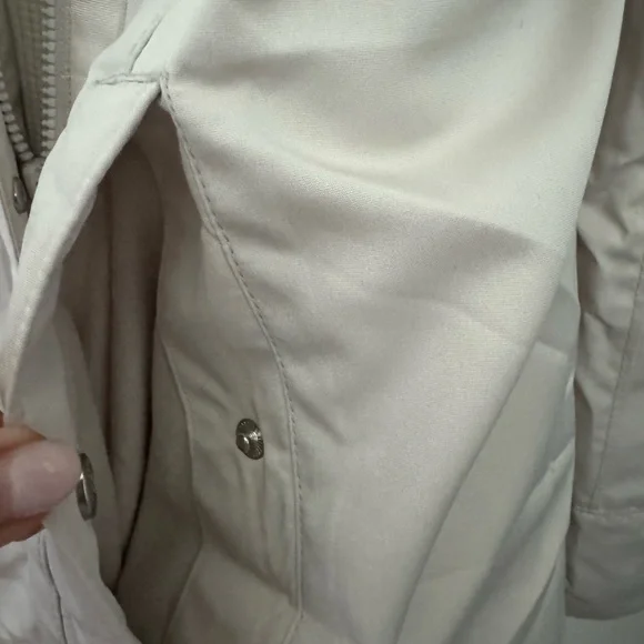 Abercrombie and Fitch ultra winter jacket with hoodie - Picture 4 of 4